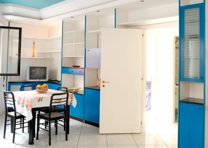 Seafront In Baia Near 公寓 *